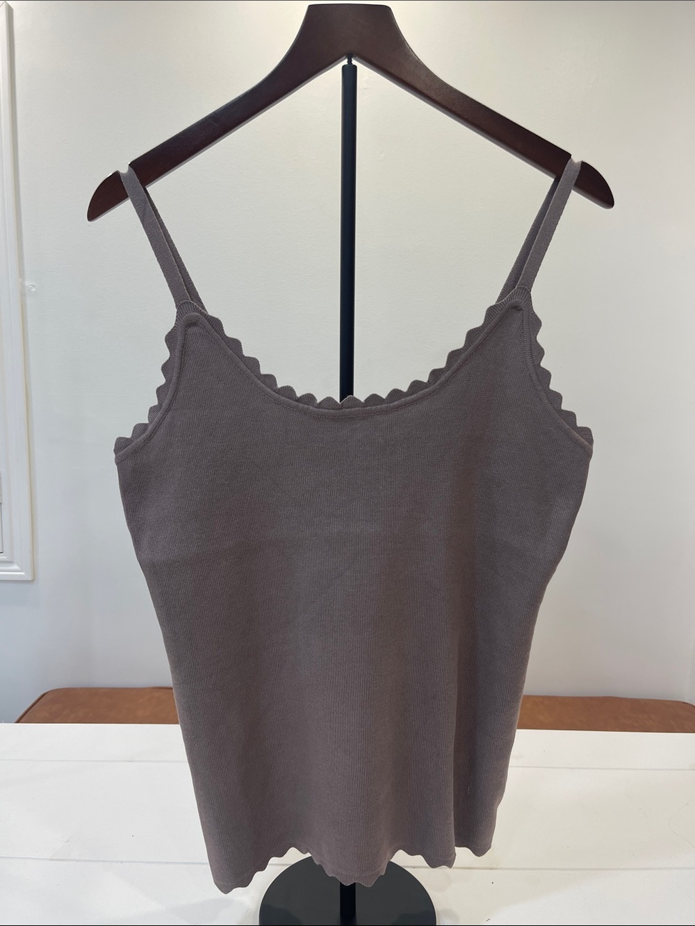 Scallop-Edge Spaghetti Strap Camisole - Brown
